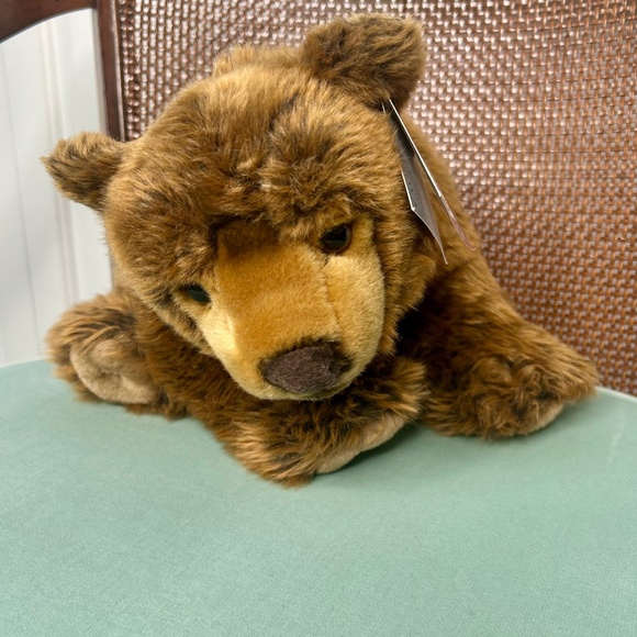NWT FAO Schwarz Stuffed Brown Grizzly Bear - Picture 1 of 9